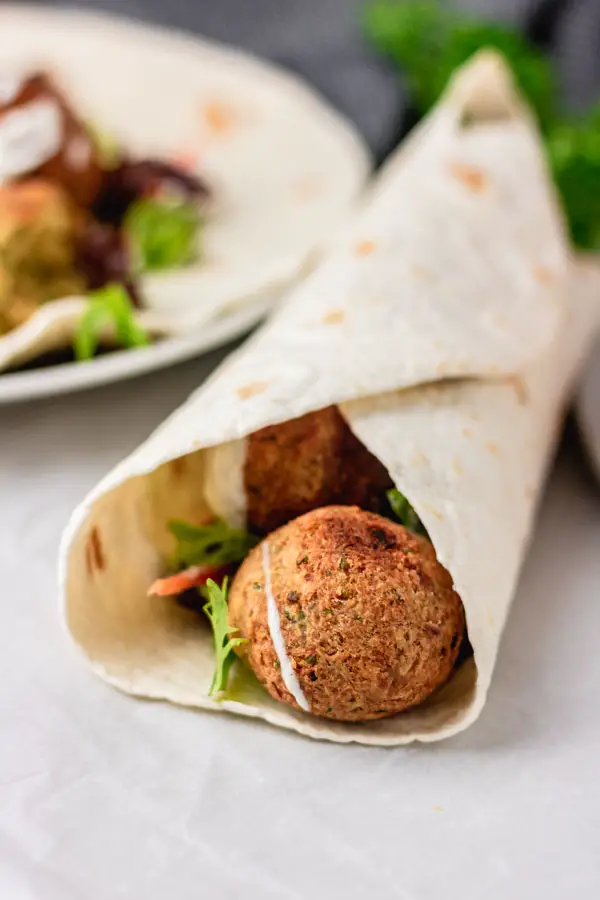 Receta de wraps de falafel picantes