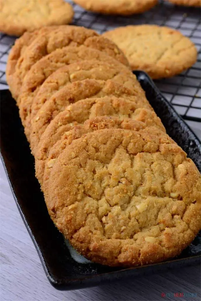 Galletas de mantequilla de maní: ¡suaves, masticables y crujientes por encima!