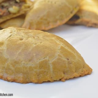 Pastel de carne de trigo simple (pastel de ternera) Pastel de carne de trigo simple (pastel de ternera)