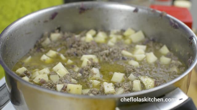 Pastel de carne de trigo simple (pastel de ternera)