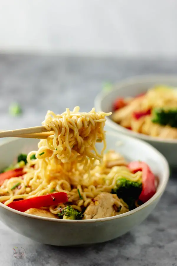 Sartén De Ramen De Pollo Sartén De Ramen De Pollo