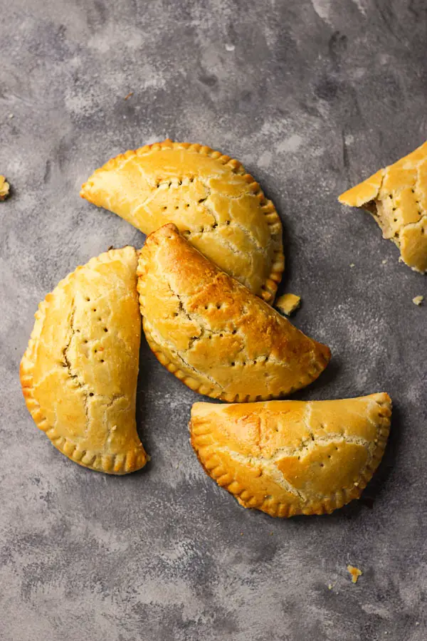 pastel de carne nigeriano