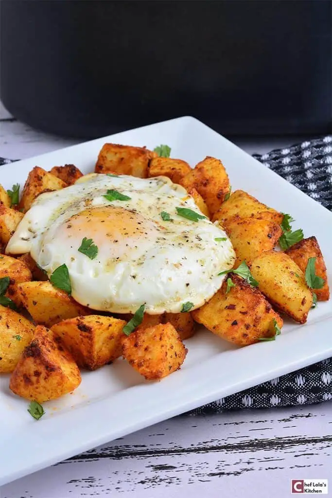 Patatas para el desayuno de la freidora de aire caliente