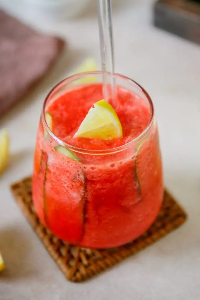 30 recetas de pepino que te harán decir: "¡Es una verdura genial!" 30 recetas de pepino que te harán decir: "¡Es una verdura genial!"