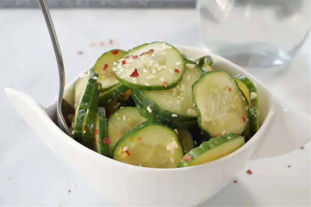 30 recetas de pepino que te harán decir: "¡Es una verdura genial!" 30 recetas de pepino que te harán decir: "¡Es una verdura genial!"