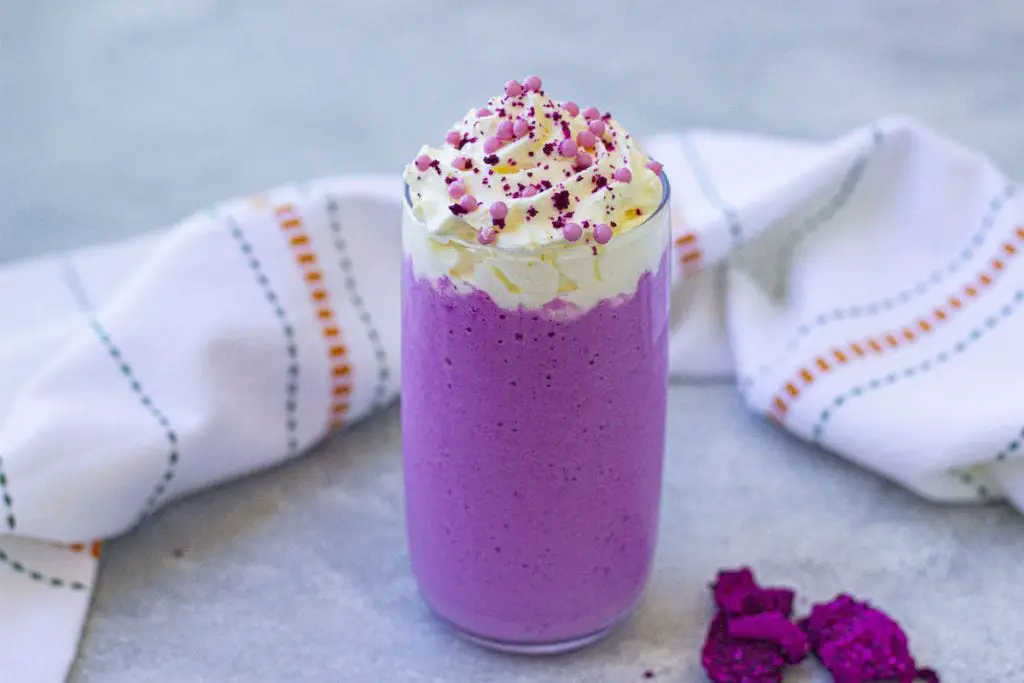 El batido viral de Barbie que puedes hacer en casa El batido viral de Barbie que puedes hacer en casa