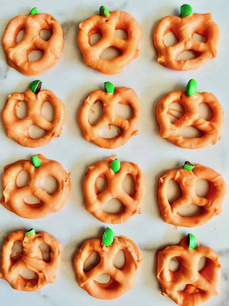 30 bocadillos de Halloween en el aula para una sabrosa fiesta escolar