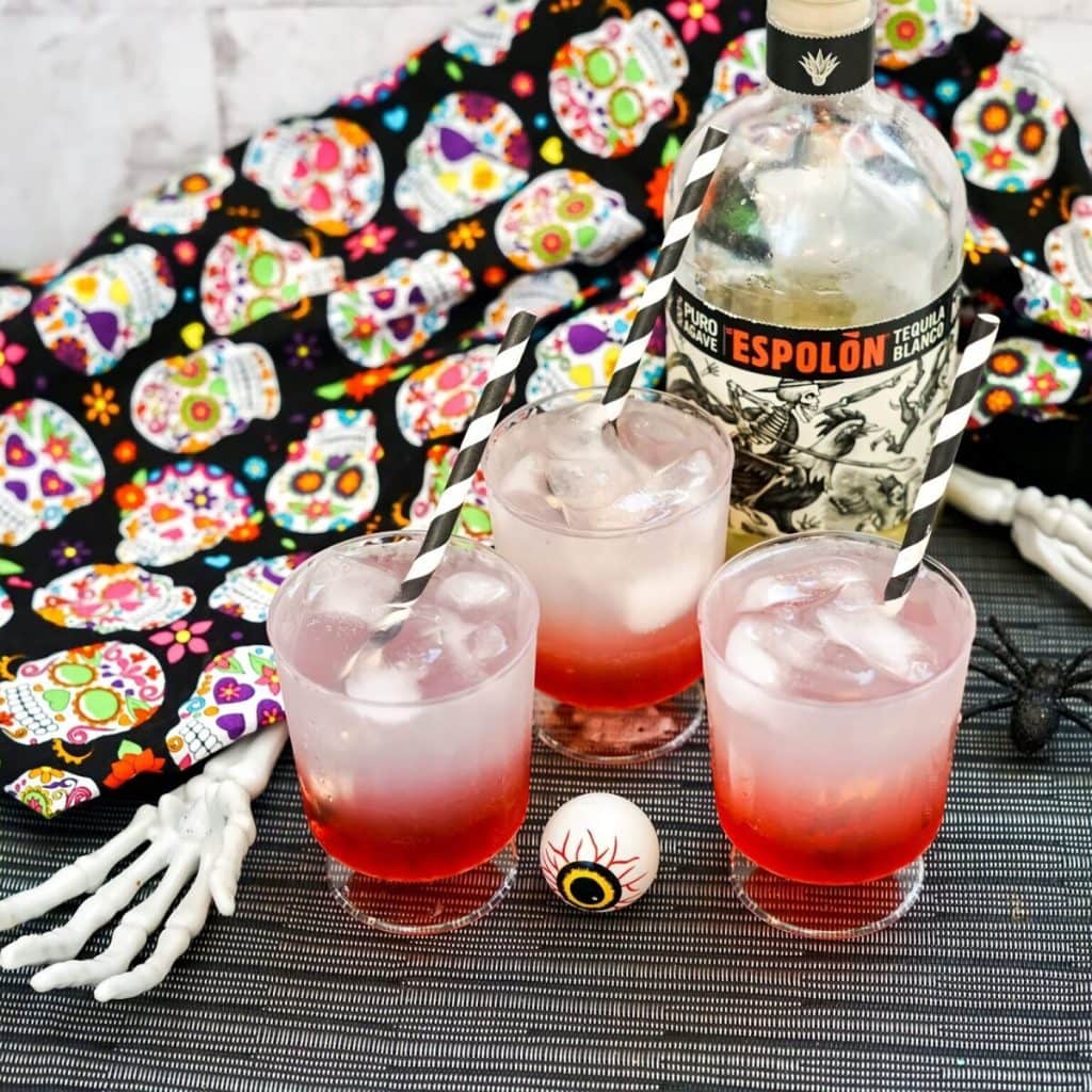 25 cócteles de Halloween que encantarán a tus invitados 25 cócteles de Halloween que encantarán a tus invitados