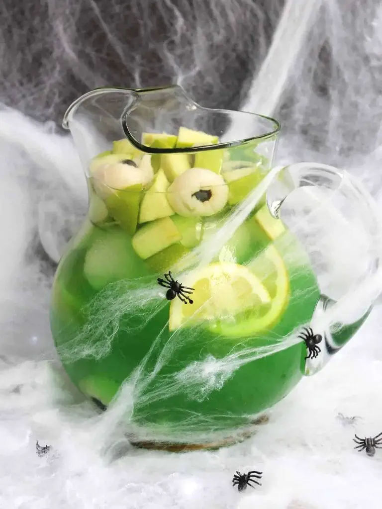 25 cócteles de Halloween que encantarán a tus invitados 25 cócteles de Halloween que encantarán a tus invitados
