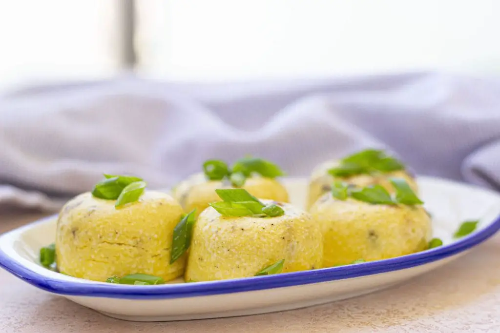 Receta instantánea de picaduras de huevo Receta instantánea de picaduras de huevo