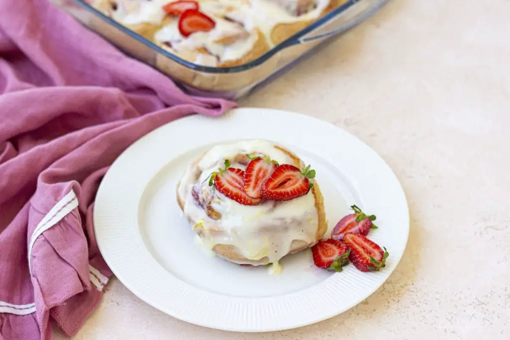 Receta de rollitos de fresa y canela