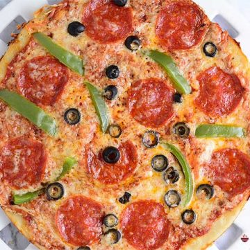 Pizza sin amasar – lista en 20 minutos Pizza sin amasar – lista en 20 minutos