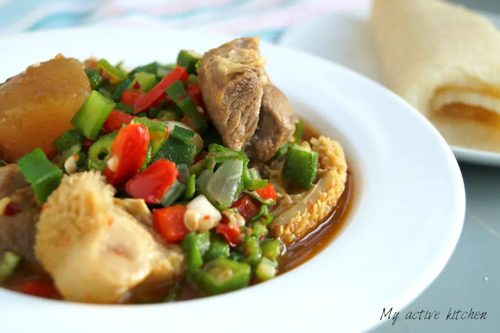 Estofado de okra del Sr. Monday