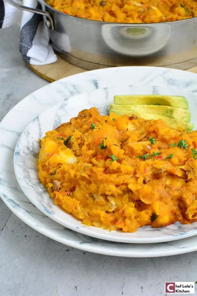 Receta de estofado de ñame/gachas de ñame (Asaro).