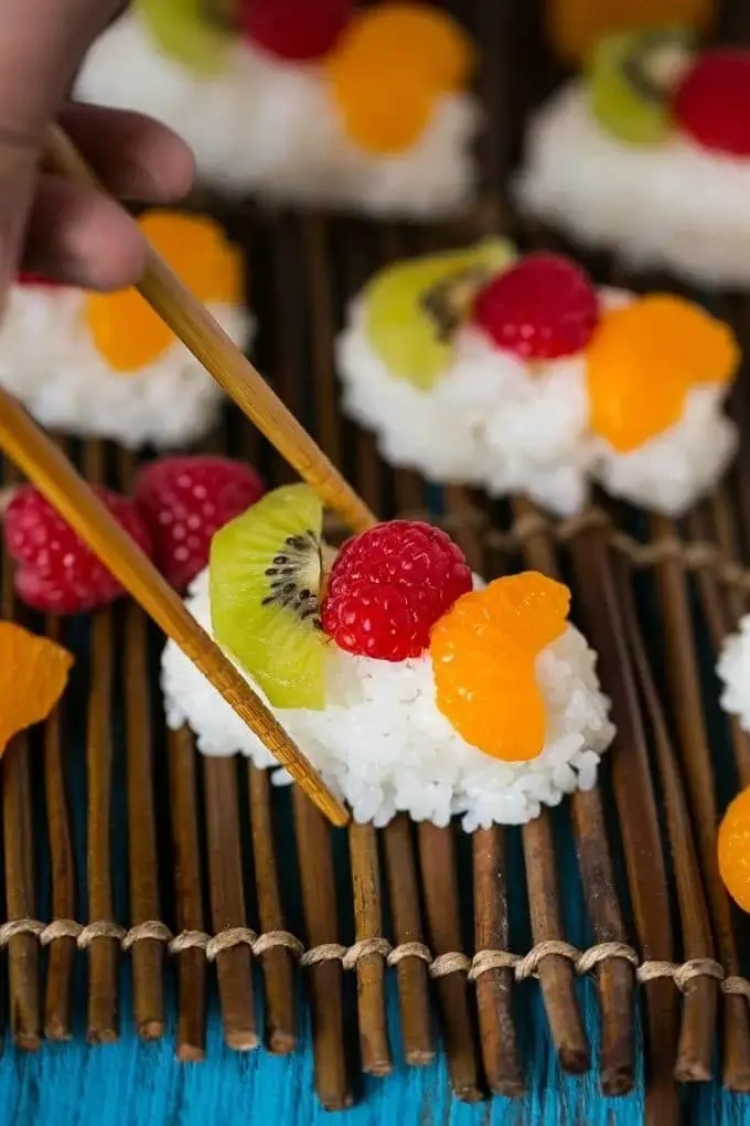 ¡Las 35 mejores recetas de sushi que te arrepentirás si no las probaste antes! ¡Las 35 mejores recetas de sushi que te arrepentirás si no las probaste antes!