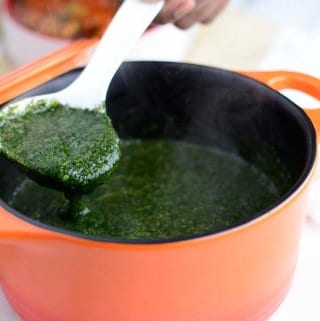 Ewedu – sopa de hojas de yute