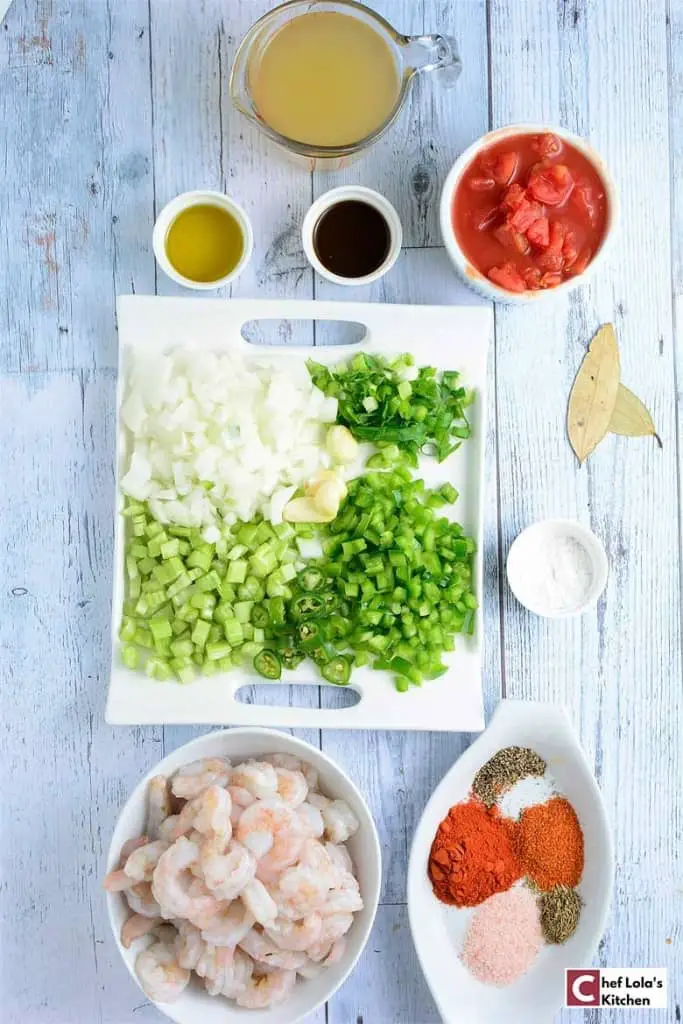 Camarones criollos: un plato sureño clásico Camarones criollos: un plato sureño clásico