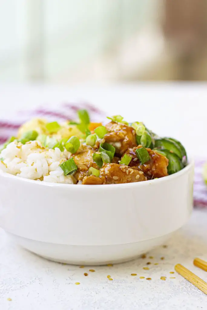 La mejor receta de tazón de pollo teriyaki y piña La mejor receta de tazón de pollo teriyaki y piña