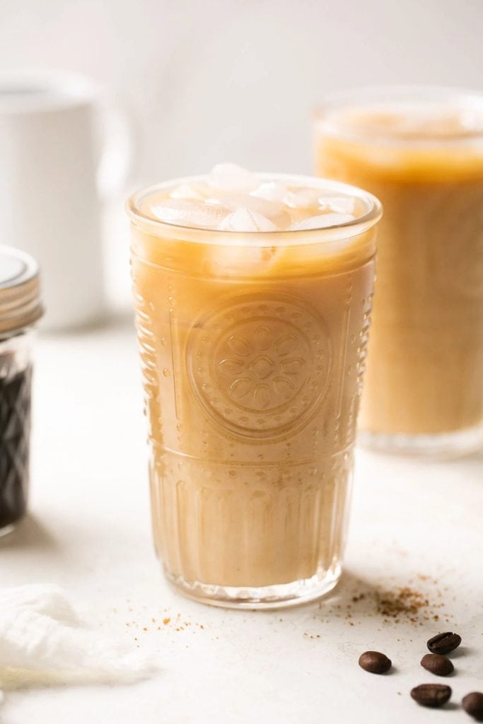 21 bebidas refrescantes de verano de Starbucks que puedes preparar en casa