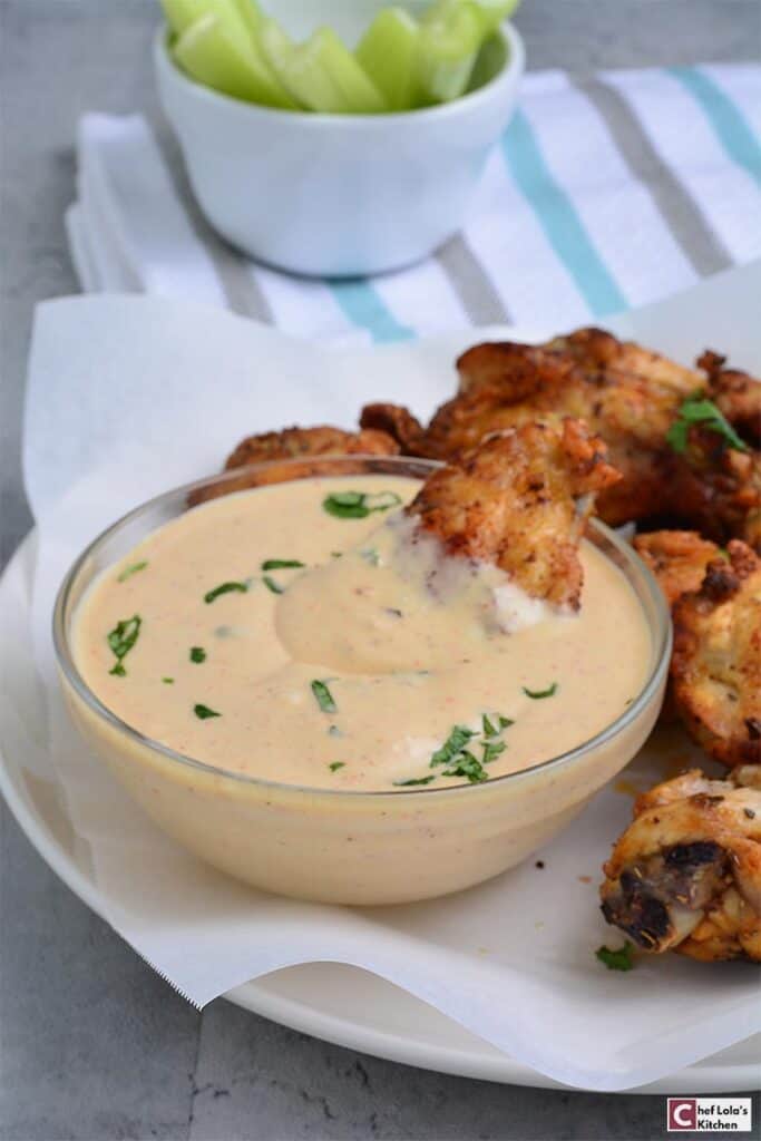 Alitas de pollo congeladas en freidora Alitas de pollo congeladas en freidora