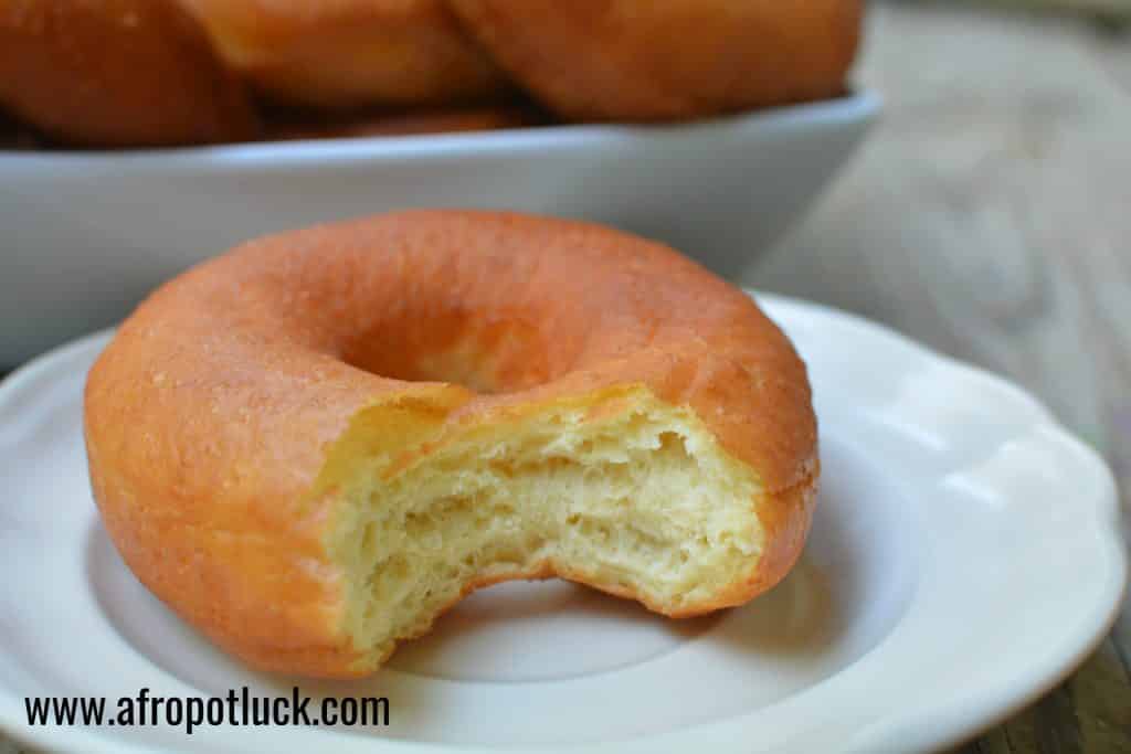 Donuts de levadura simples Donuts de levadura simples