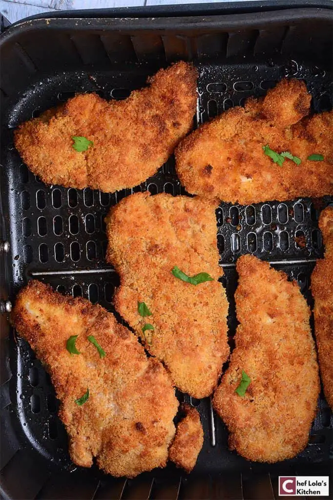 Filetes de pollo crujientes de la freidora de aire caliente