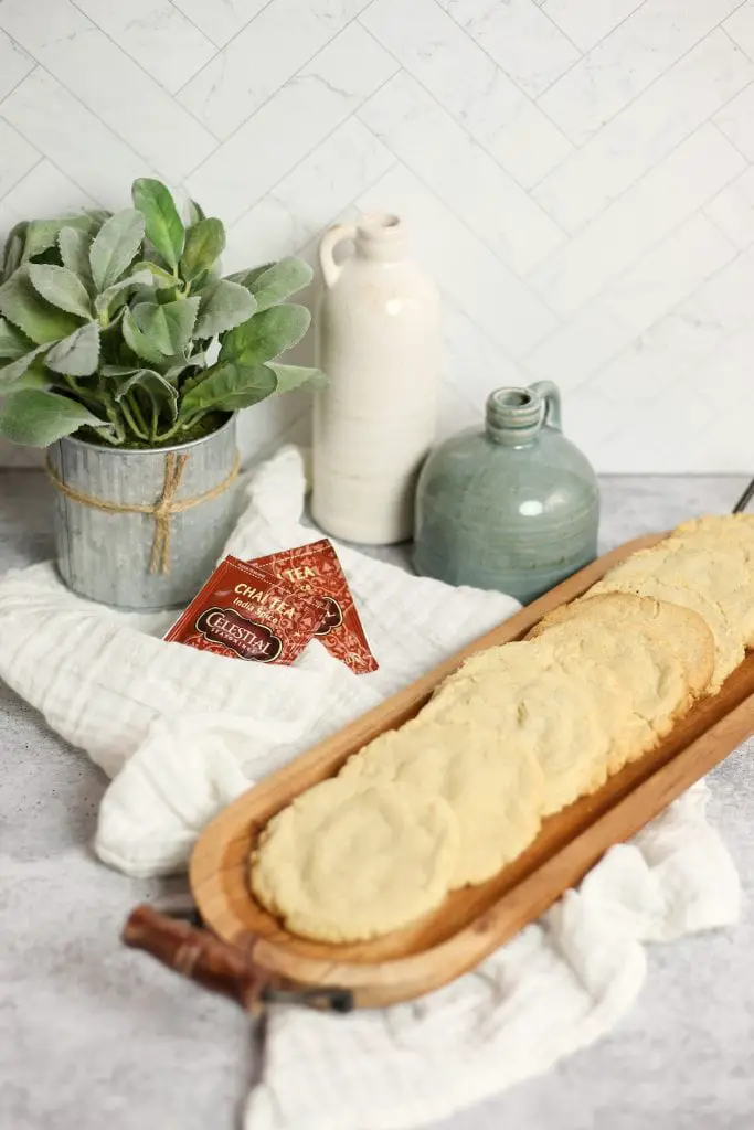 Receta masticable de galletas de azúcar con especias y vainilla chai