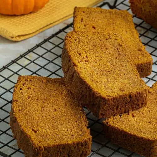 Pan de calabaza húmedo y delicioso