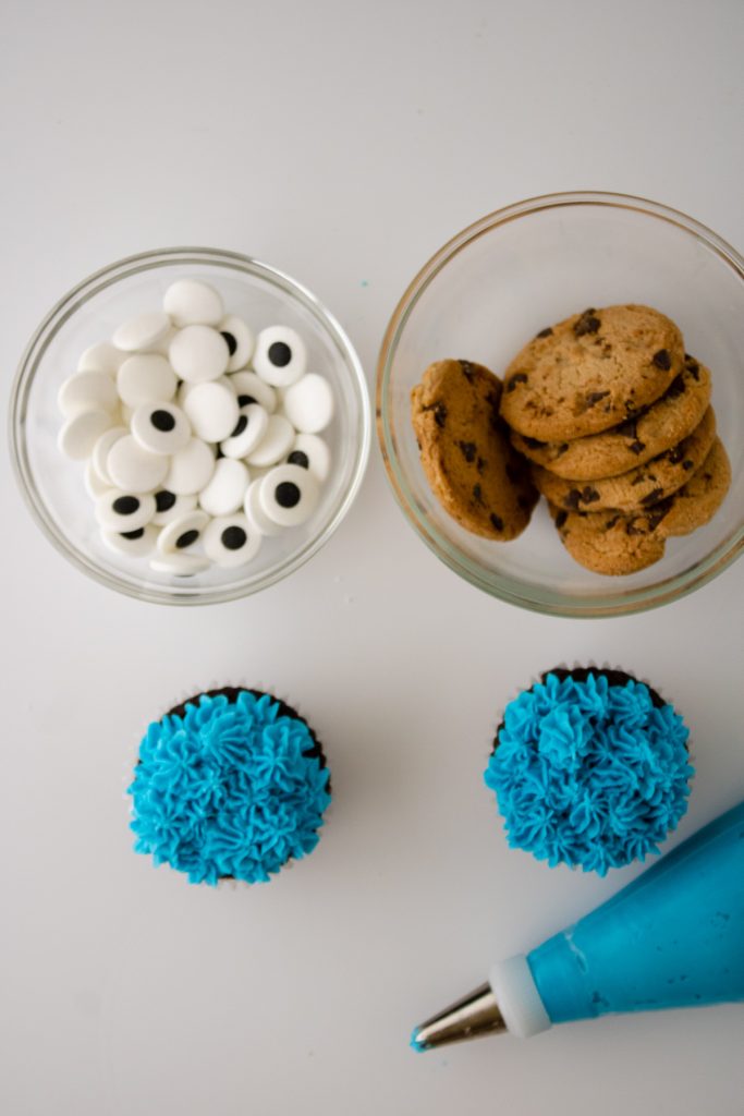 Cupcakes fáciles del monstruo de las galletas