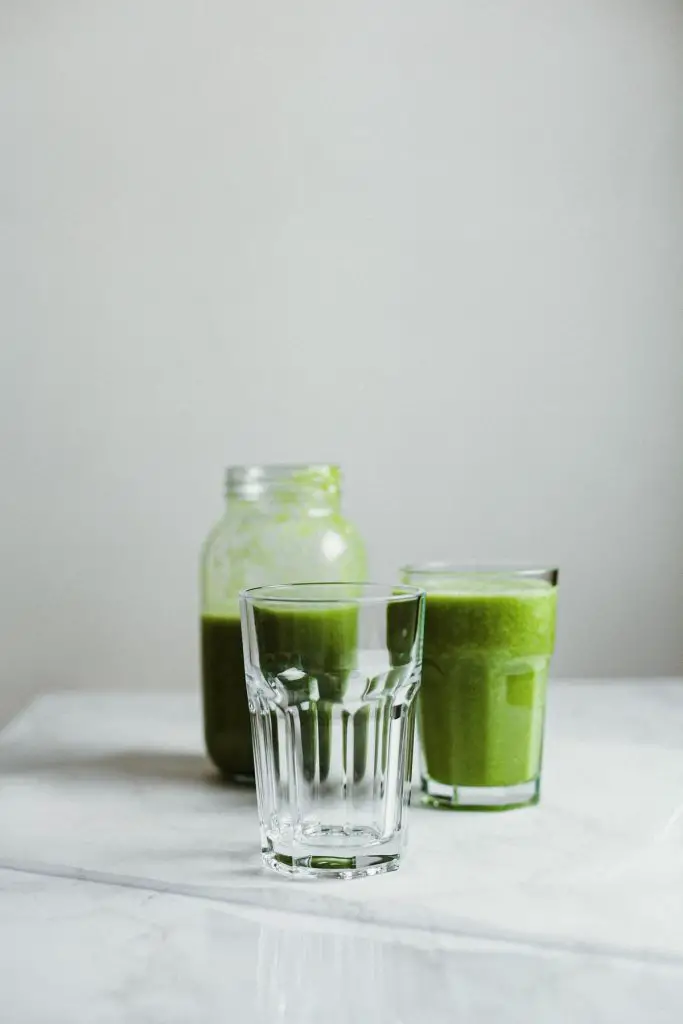 ¿A qué sabe el jugo de apio? Una revisión de la tendencia de los jugos ¿A qué sabe el jugo de apio? Una revisión de la tendencia de los jugos