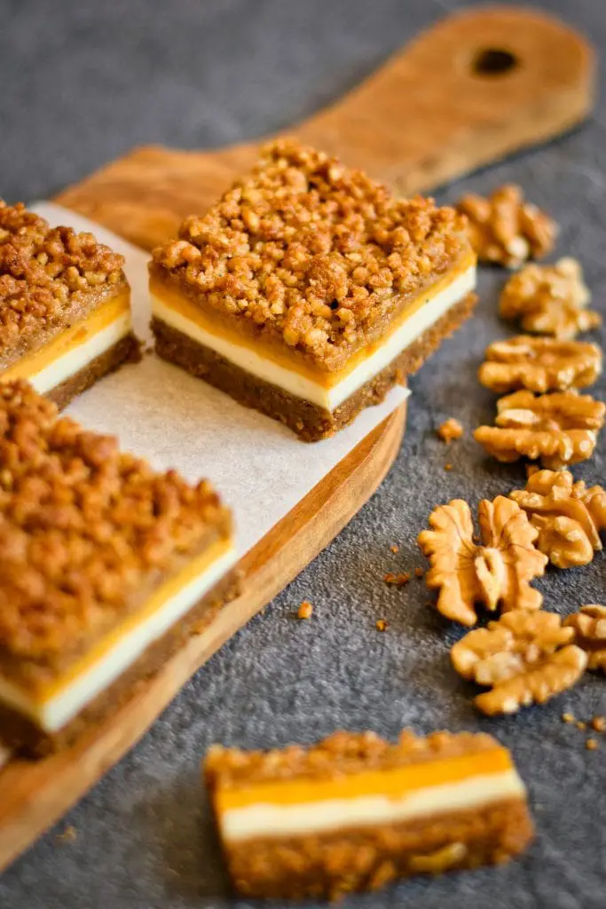 Barras veganas de tarta de queso y calabaza (con galletas Lotus Biscoff)