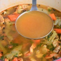 Receta de caldo de camarones fácil y rápida