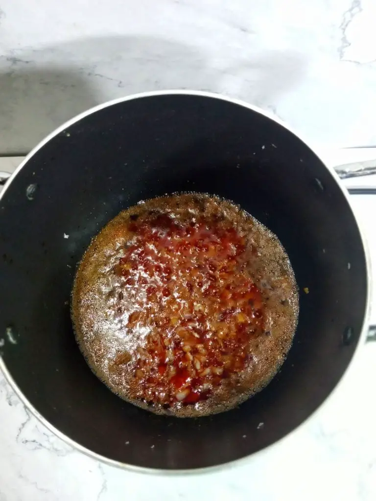 Auténtica receta de sopa nigeriana Afang con okazi y hojas de agua