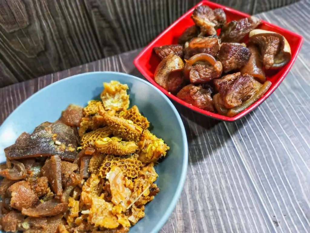 Cómo hacer Efo Riro (receta fácil de guiso de espinacas nigeriano) Cómo hacer Efo Riro (receta fácil de guiso de espinacas nigeriano)