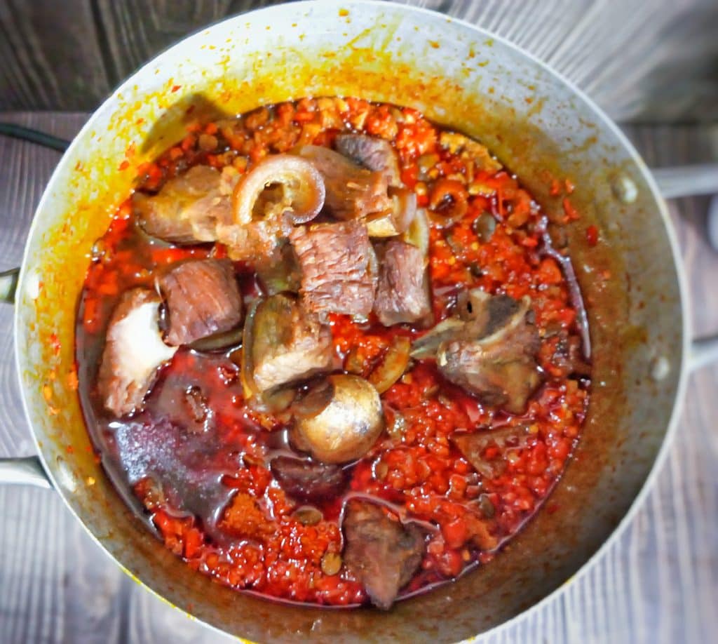 Cómo hacer Efo Riro (receta fácil de guiso de espinacas nigeriano)