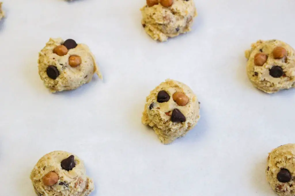 Receta de galletas con chispas de chocolate de tortuga, suaves, masticables y deliciosas