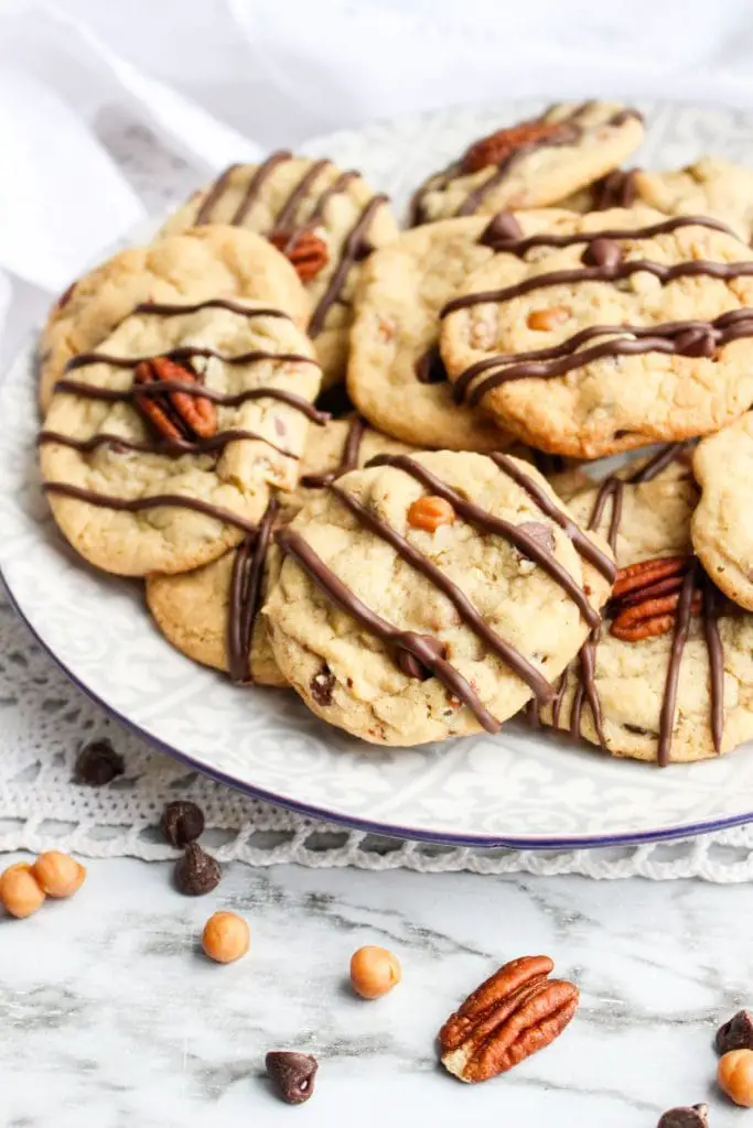 Receta de galletas con chispas de chocolate de tortuga, suaves, masticables y deliciosas