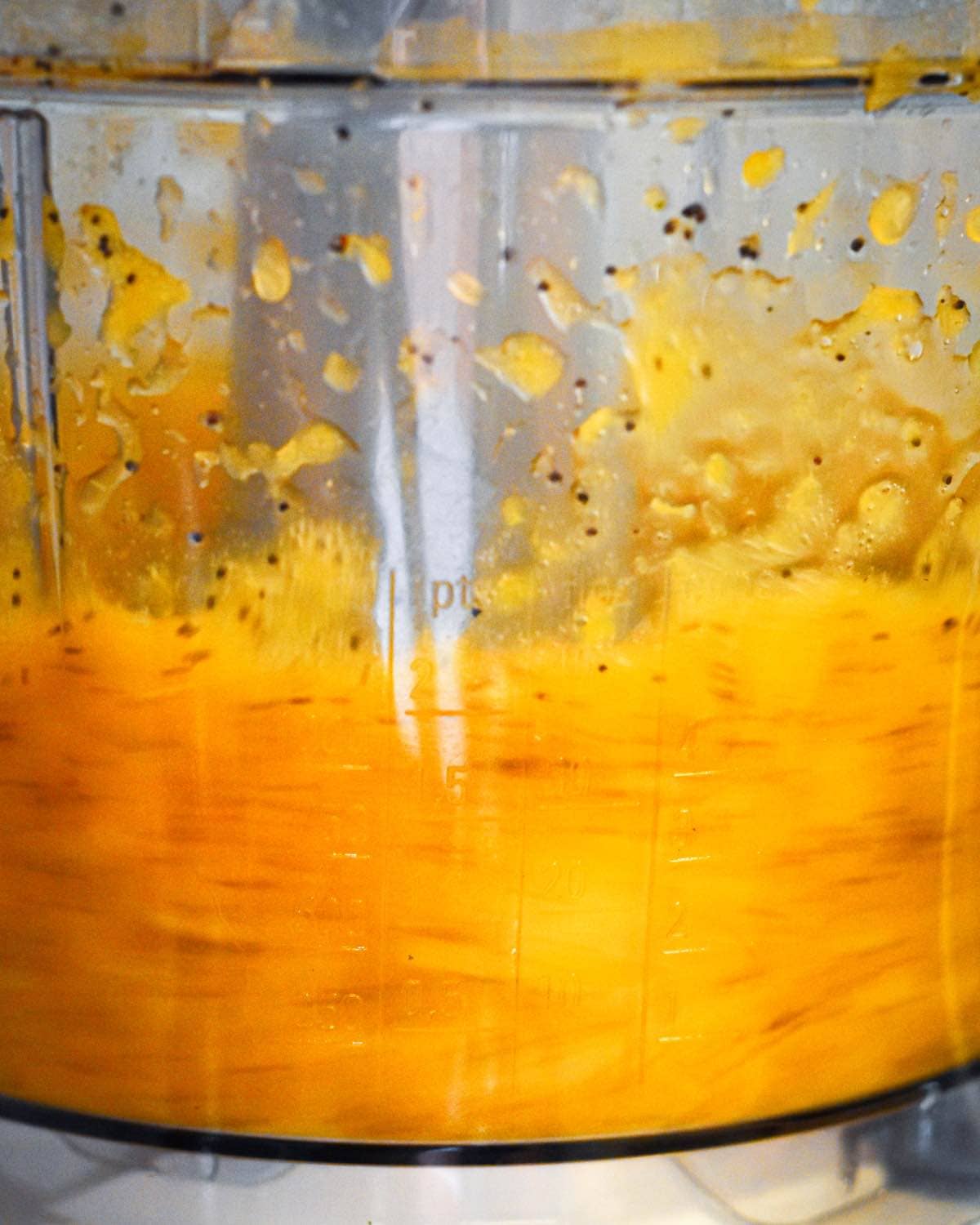 Vinagreta fácil de semillas de amapola y kumquat