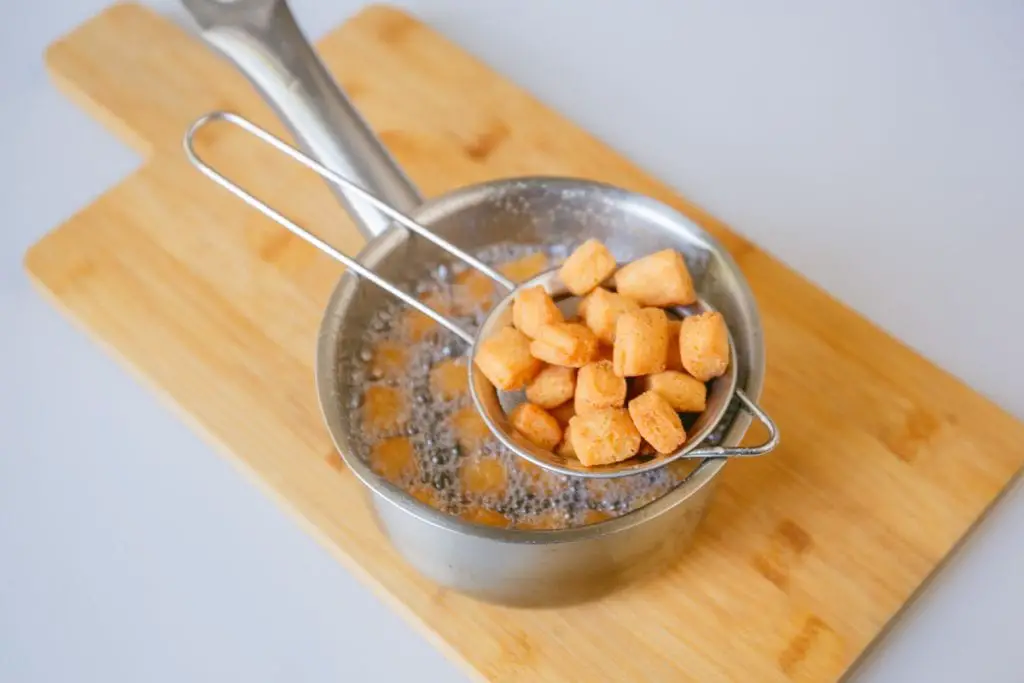 Auténtica receta nigeriana de Chin Chin: cómo hacer Chin Chin Auténtica receta nigeriana de Chin Chin: cómo hacer Chin Chin