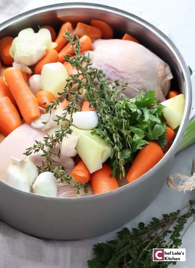 Cómo hacer caldo de pollo casero Cómo hacer caldo de pollo casero