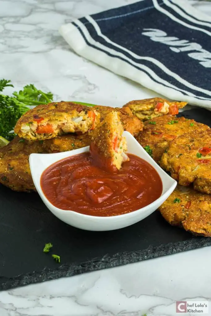 Cómo preparar croquetas de salmón al estilo sureño