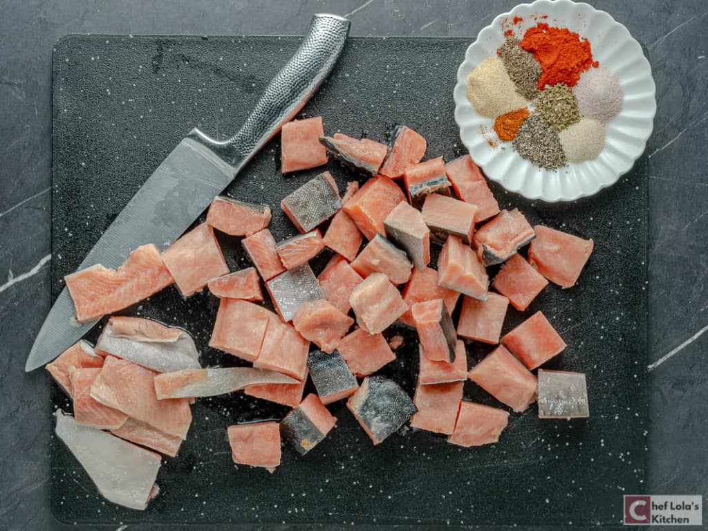 Bocaditos de salmón: 3 tipos con salsa para mojar