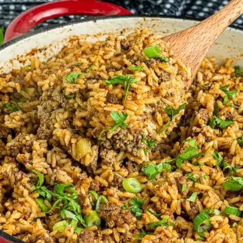 Arroz sucio con chorizo ​​y carne picada