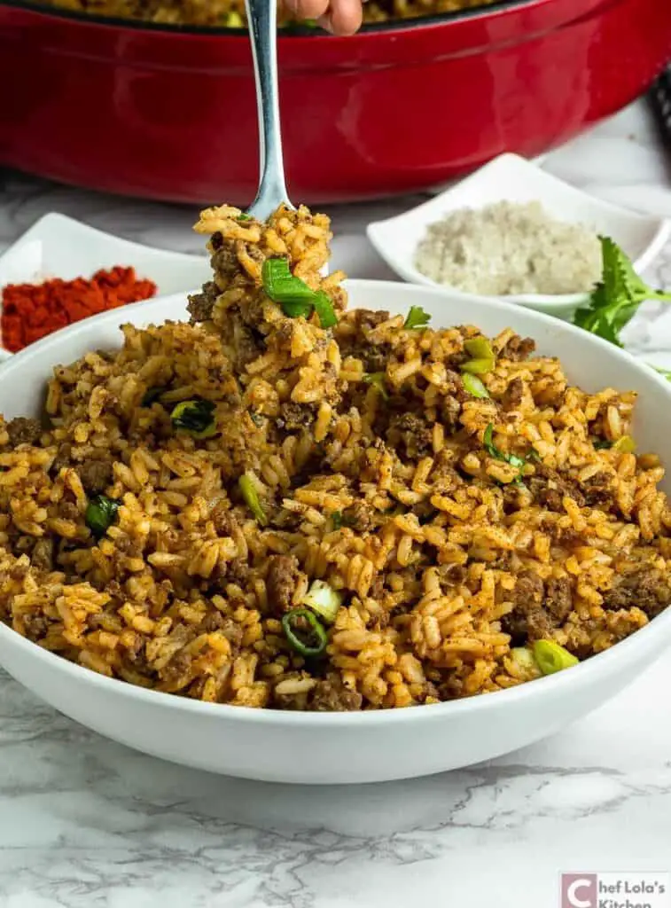 Arroz sucio con chorizo ​​y carne picada