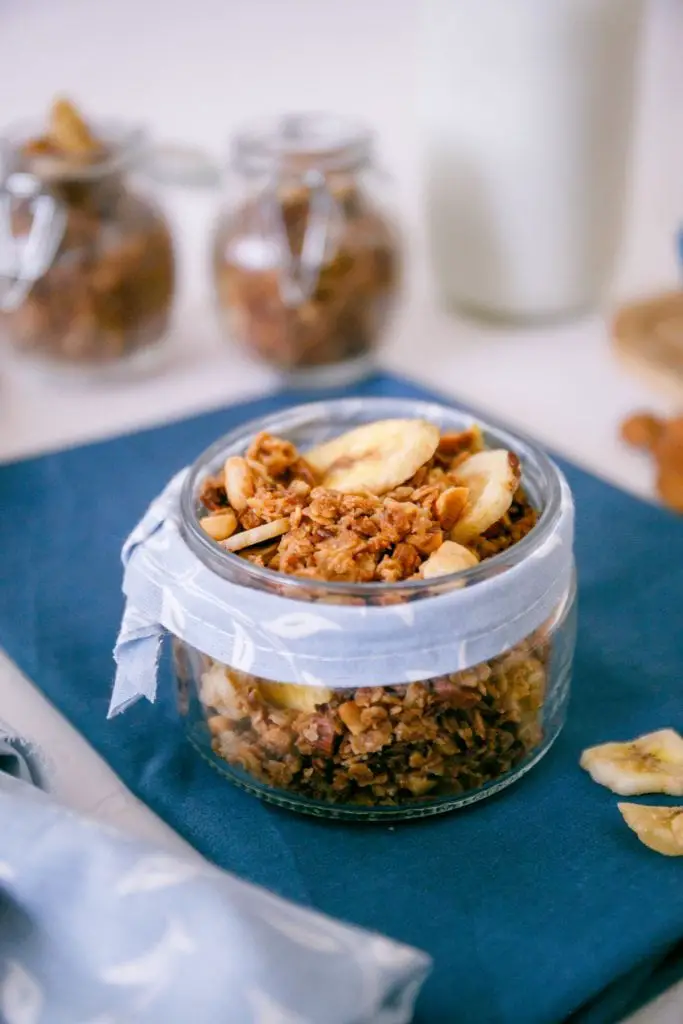 Deliciosa y nutritiva receta casera de granola de plátano