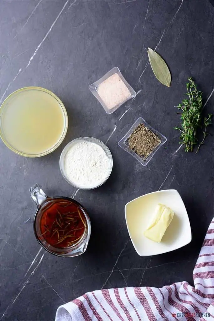 Cómo hacer salsa de pavo con la grasa Cómo hacer salsa de pavo con la grasa