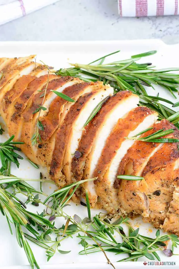 Pechuga de pavo asada al horno perfectamente jugosa