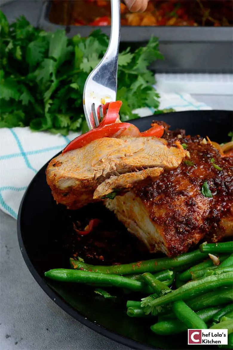 Muslos de pavo asados ​​al horno fáciles con verduras