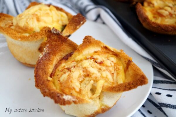 Huevo en tazas tostadas Huevo en tazas tostadas