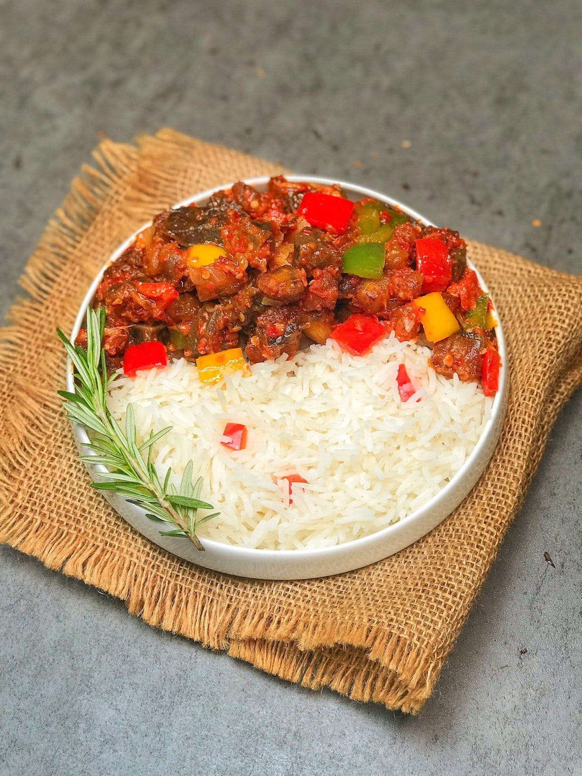 Gizdodo nigeriano sencillo: estómago de pimiento y plátano